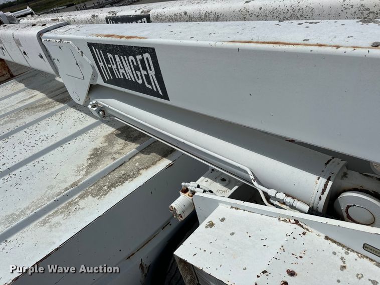 image for item EJ8957 2000 Chevrolet  C7500 bucket truck