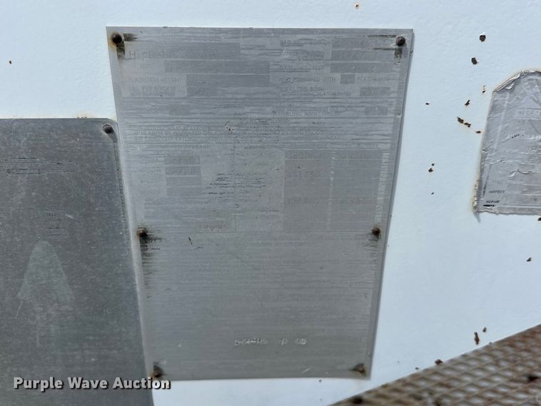 image for item EJ8957 2000 Chevrolet  C7500 bucket truck