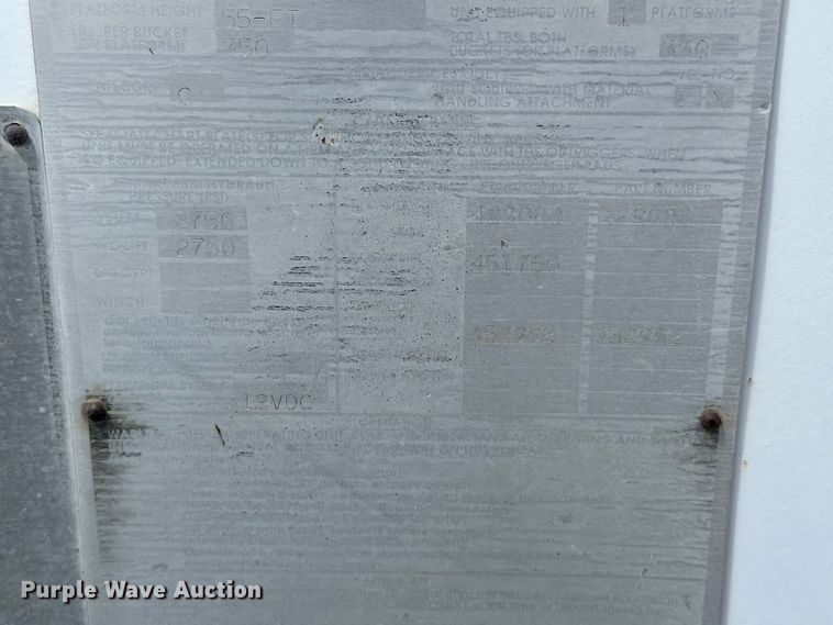 image for item EJ8957 2000 Chevrolet  C7500 bucket truck