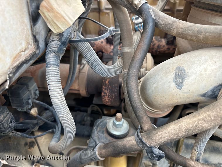 image for item EJ8957 2000 Chevrolet  C7500 bucket truck