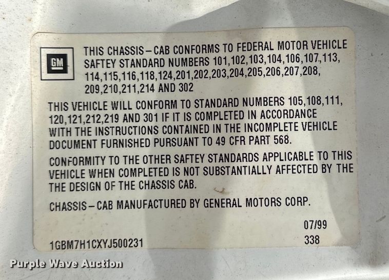 image for item EJ8957 2000 Chevrolet  C7500 bucket truck