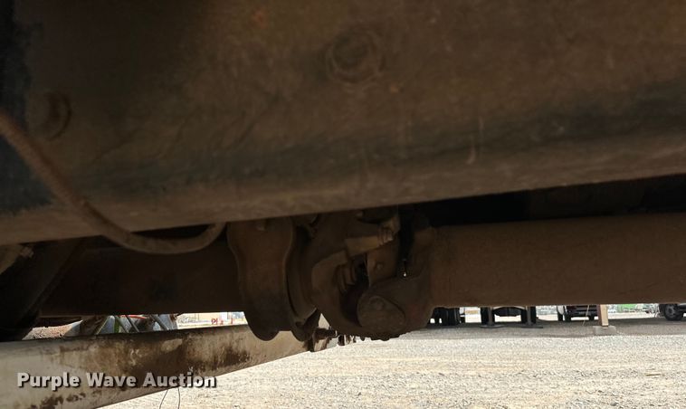 image for item EJ8964 2006 International  7600 bucket truck