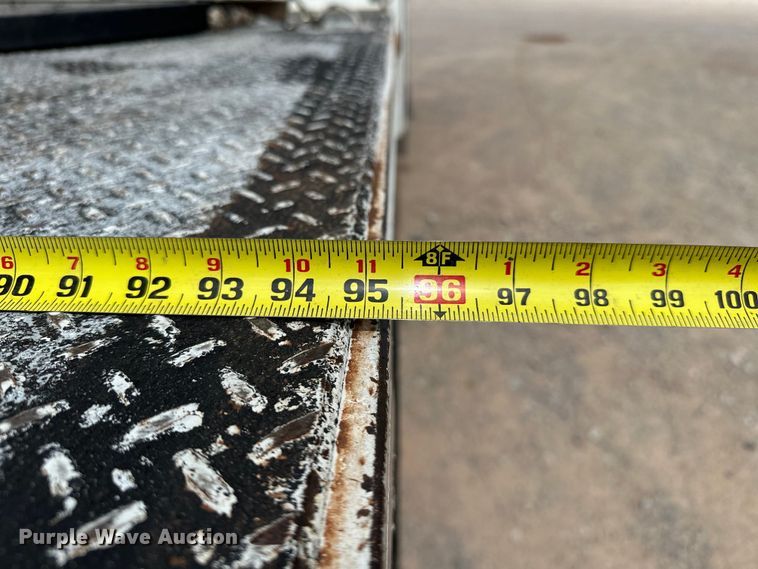 image for item EJ8964 2006 International  7600 bucket truck