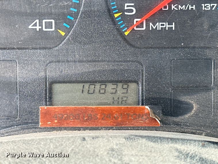 image for item EJ8964 2006 International  7600 bucket truck