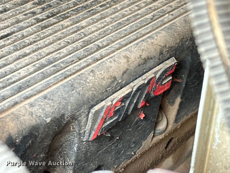 image for item EJ8964 2006 International  7600 bucket truck