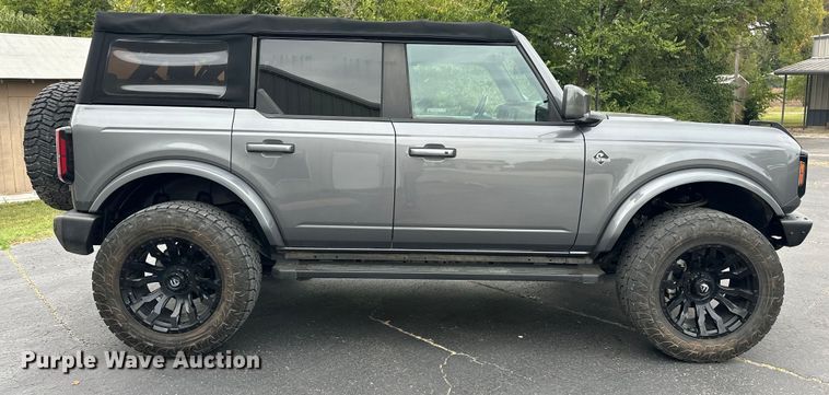 image for item EJ8966 2021 Ford Bronco 