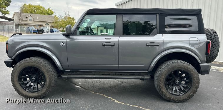 image for item EJ8966 2021 Ford Bronco 