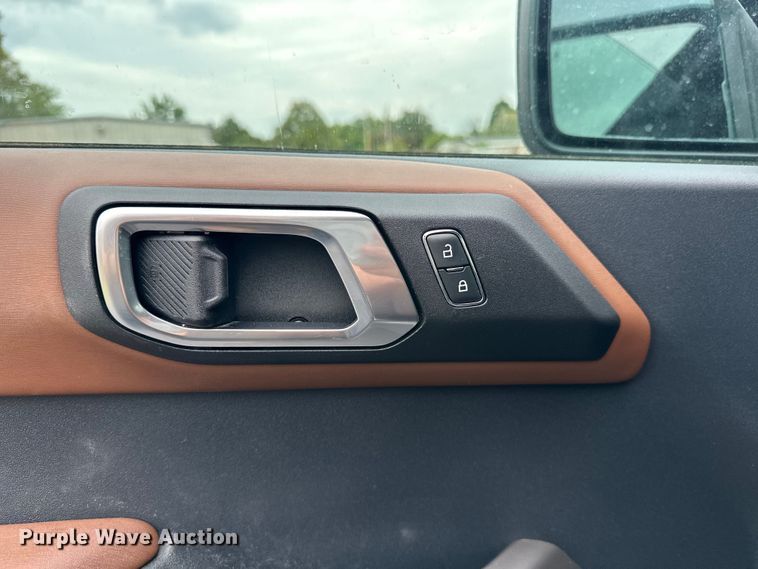 image for item EJ8966 2021 Ford Bronco 