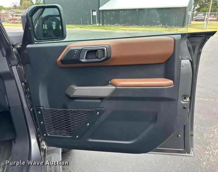 image for item EJ8966 2021 Ford Bronco 