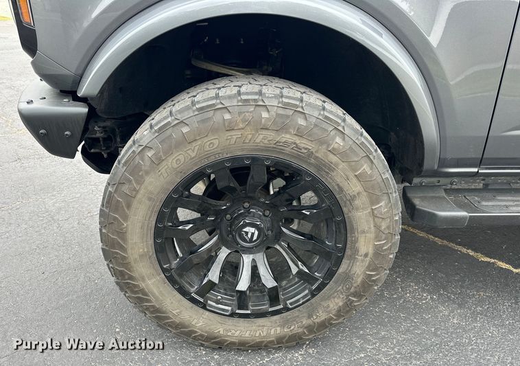 image for item EJ8966 2021 Ford Bronco 