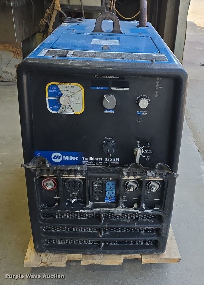image for item EK2164 Miller Trailblazer 325EFI welder