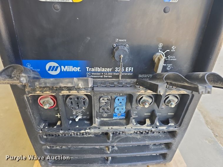 image for item EK2164 Miller Trailblazer 325EFI welder