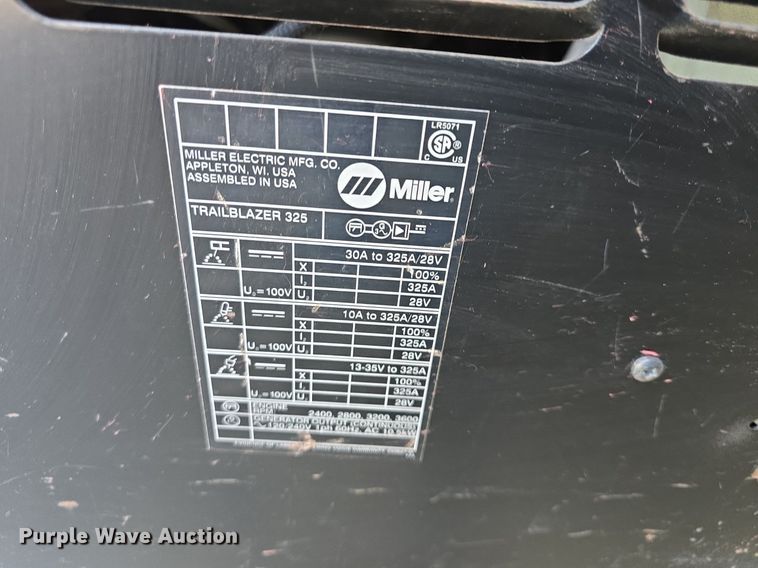 image for item EK2164 Miller Trailblazer 325EFI welder