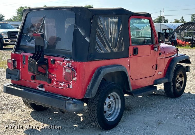 image for item EK3062 1998 Jeep Wrangler SUV