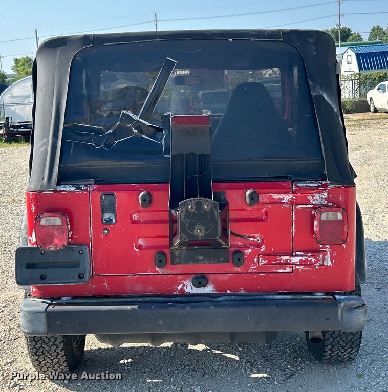 image for item EK3062 1998 Jeep Wrangler SUV