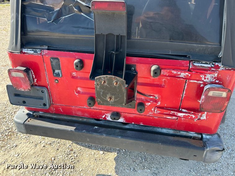 image for item EK3062 1998 Jeep Wrangler SUV