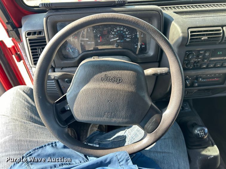 image for item EK3062 1998 Jeep Wrangler SUV