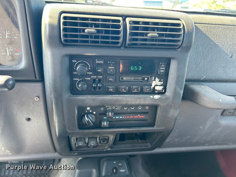 image for item EK3062 1998 Jeep Wrangler SUV