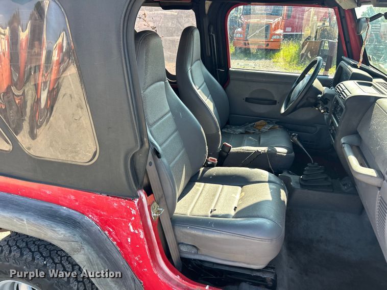 image for item EK3062 1998 Jeep Wrangler SUV