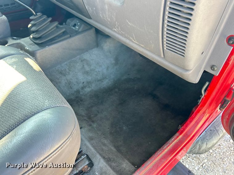 image for item EK3062 1998 Jeep Wrangler SUV