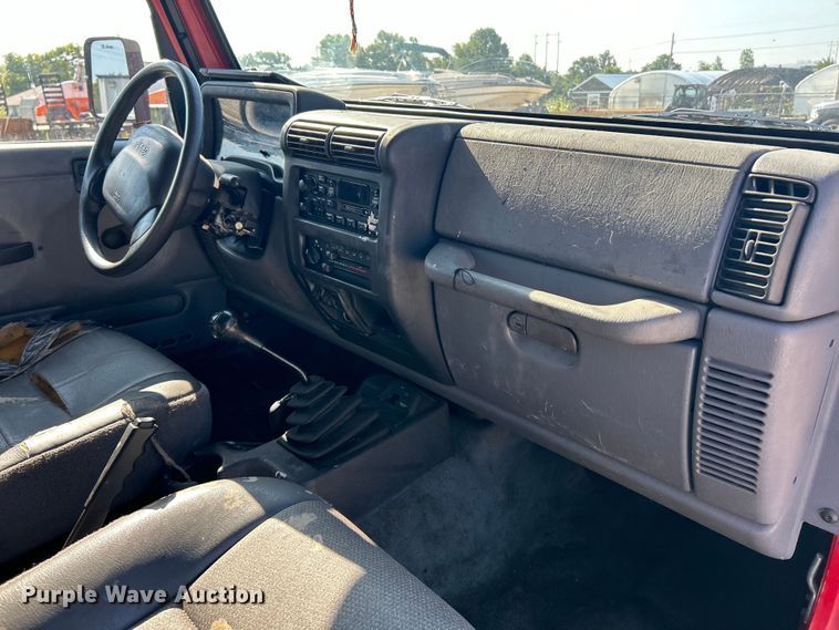 image for item EK3062 1998 Jeep Wrangler SUV