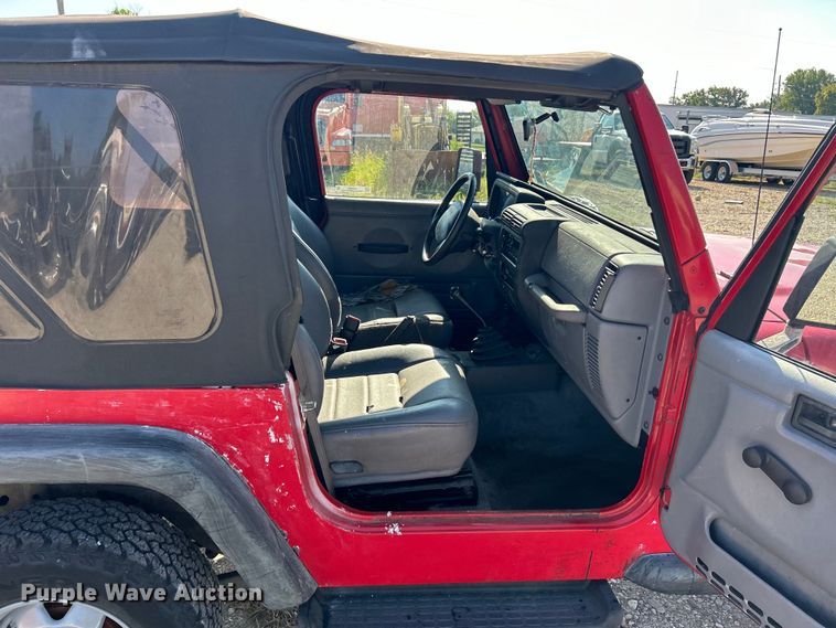 image for item EK3062 1998 Jeep Wrangler SUV