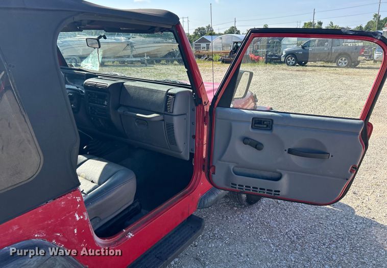 image for item EK3062 1998 Jeep Wrangler SUV