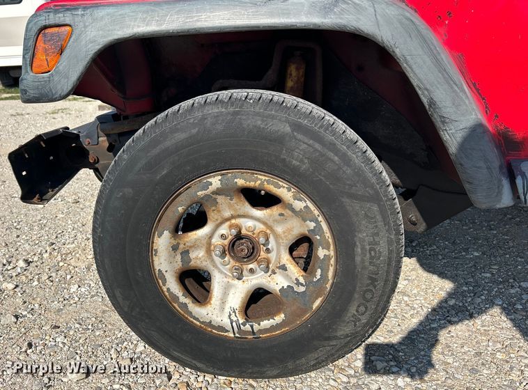 image for item EK3062 1998 Jeep Wrangler SUV