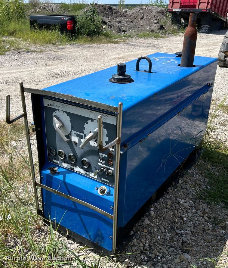 image for item EK3230 Miller Big 40 welder/generator