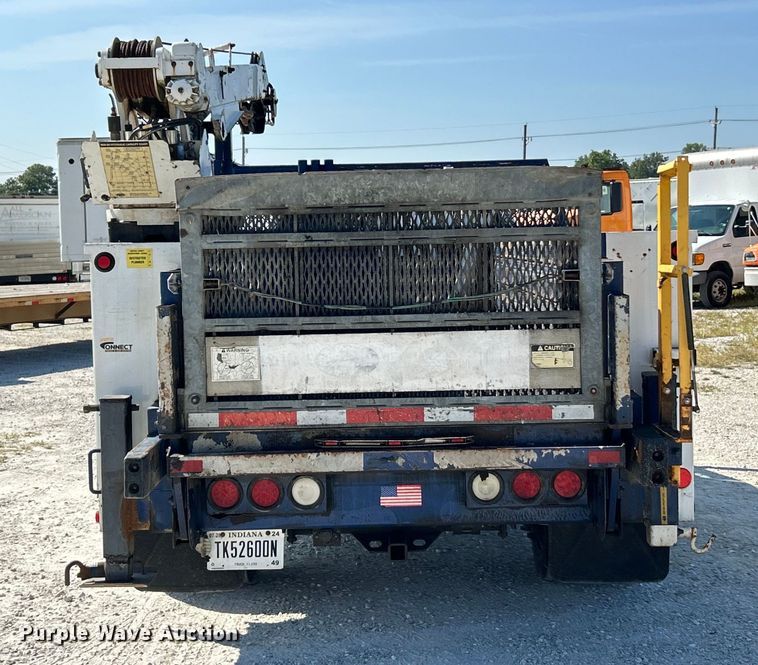 image for item EK3234 2004 Ford F550 Super Duty XLT utility / service truck