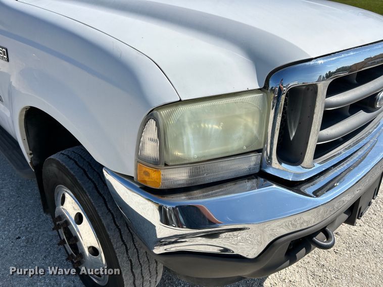 image for item EK3234 2004 Ford F550 Super Duty XLT utility / service truck