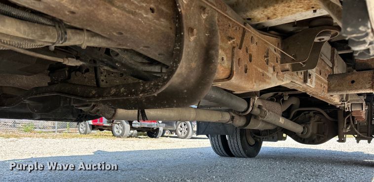 image for item EK3234 2004 Ford F550 Super Duty XLT utility / service truck