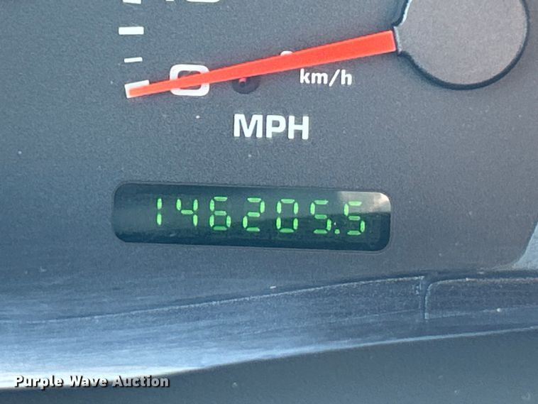 image for item EK3234 2004 Ford F550 Super Duty XLT utility / service truck