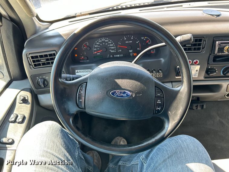 image for item EK3234 2004 Ford F550 Super Duty XLT utility / service truck