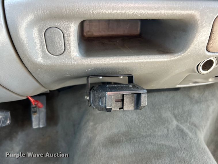 image for item EK3234 2004 Ford F550 Super Duty XLT utility / service truck