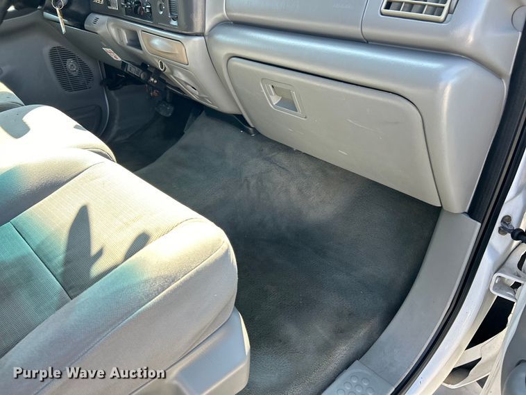 image for item EK3234 2004 Ford F550 Super Duty XLT utility / service truck