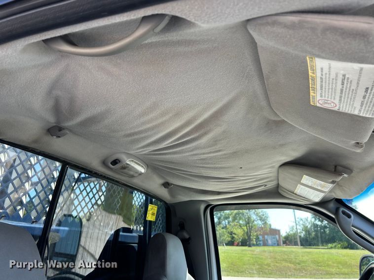 image for item EK3234 2004 Ford F550 Super Duty XLT utility / service truck