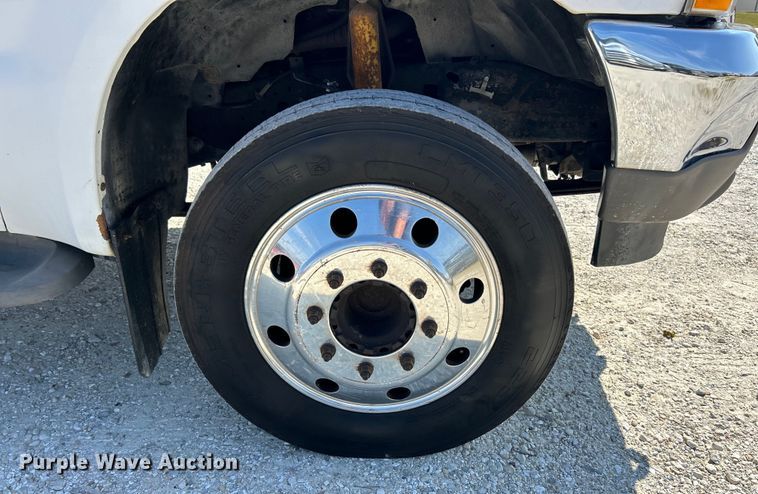 image for item EK3234 2004 Ford F550 Super Duty XLT utility / service truck