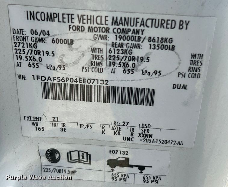 image for item EK3234 2004 Ford F550 Super Duty XLT utility / service truck