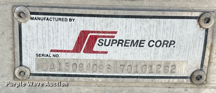 image for item EK3237 2007 Ford E350 Super Duty delivery truck