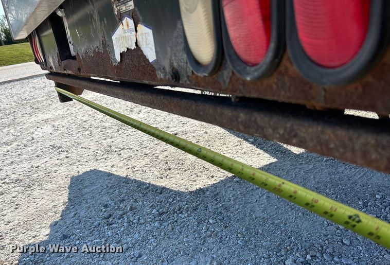 image for item EK3237 2007 Ford E350 Super Duty delivery truck