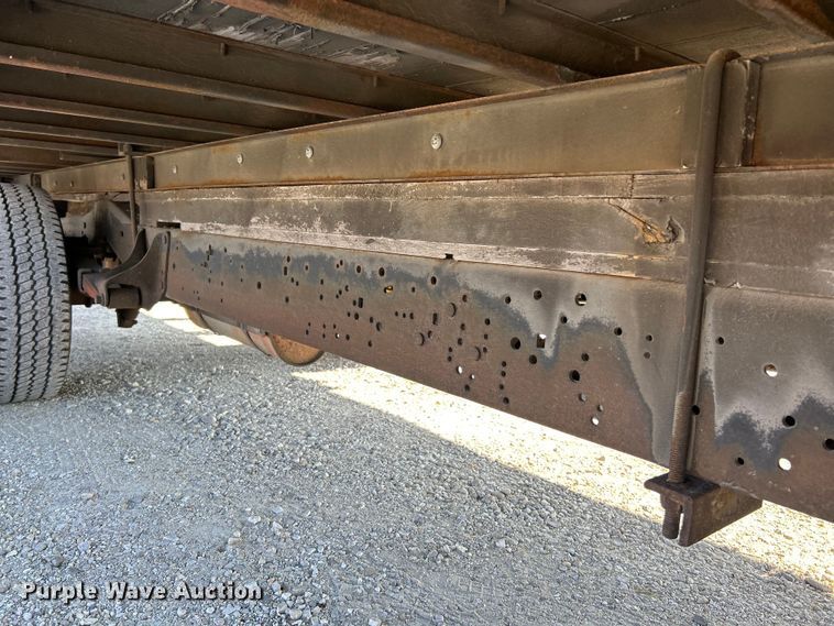 image for item EK3237 2007 Ford E350 Super Duty delivery truck