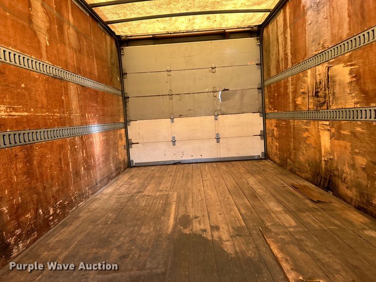 image for item EK3237 2007 Ford E350 Super Duty delivery truck