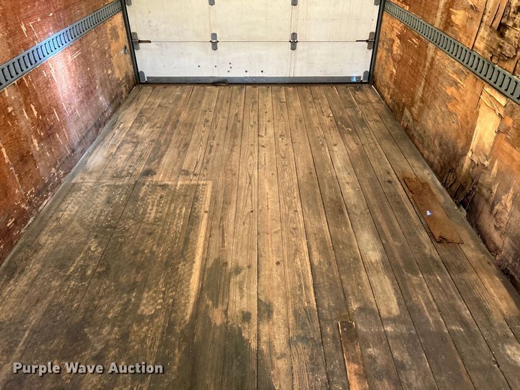 image for item EK3237 2007 Ford E350 Super Duty delivery truck