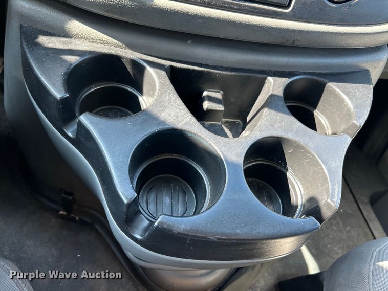 image for item EK3237 2007 Ford E350 Super Duty delivery truck