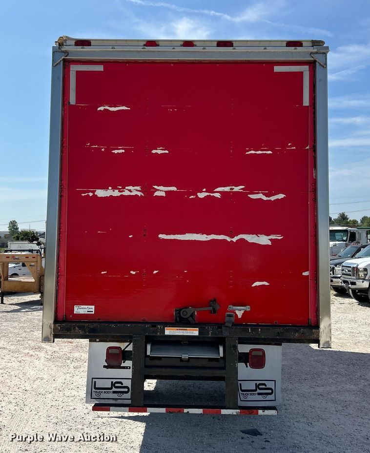 image for item EK3239 2005 International  4300 box truck