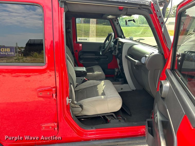 image for item EK3255 2010 Jeep Wrangler SUV