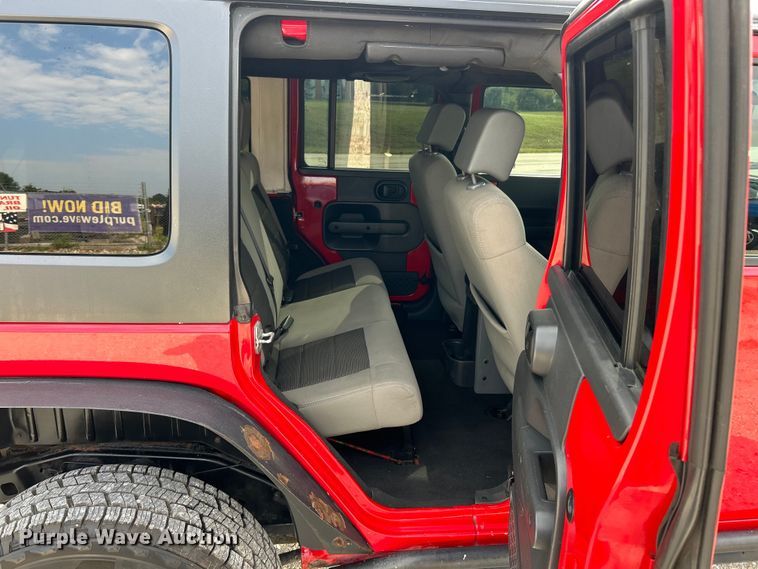 image for item EK3255 2010 Jeep Wrangler SUV