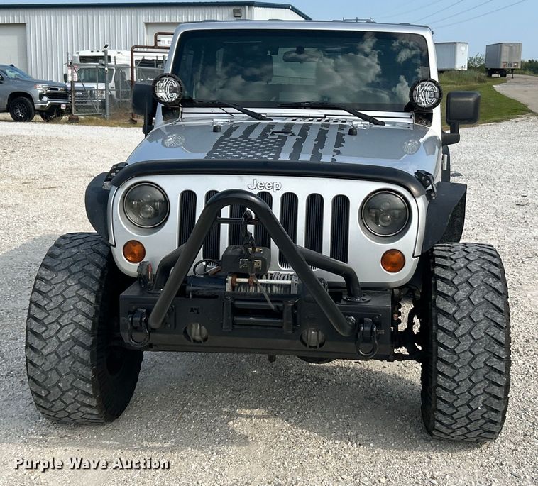 image for item EK3257 2010 Jeep Wrangler Sahara SUV