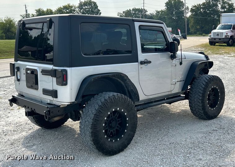 image for item EK3257 2010 Jeep Wrangler Sahara SUV